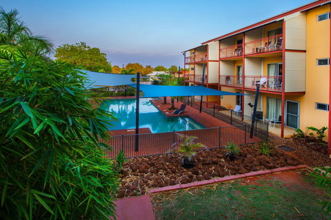 The Continental Hotel - ACT Tourism 25