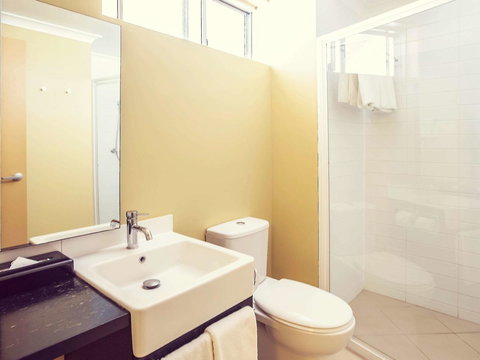The Continental Hotel - ACT Tourism 41
