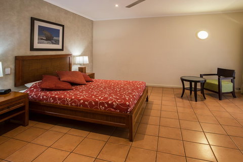 The Continental Hotel - ACT Tourism 37