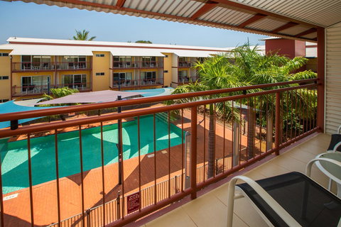 The Continental Hotel - ACT Tourism 18