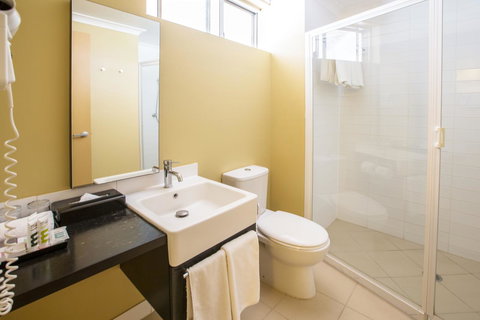 The Continental Hotel - ACT Tourism 16