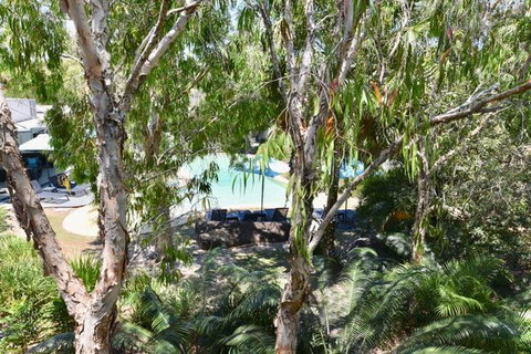 East On Byron - ACT Tourism 26
