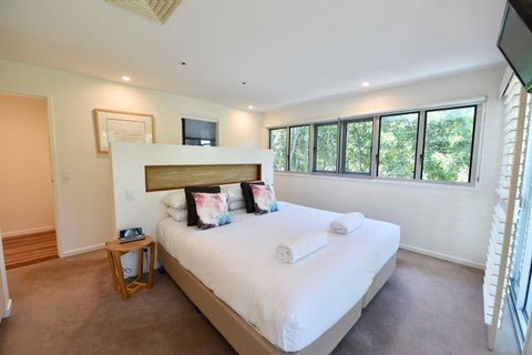East On Byron - ACT Tourism 10