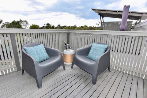 East On Byron - ACT Tourism 3