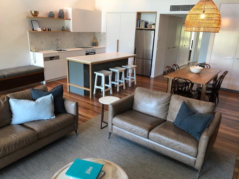 East On Byron - ACT Tourism 39