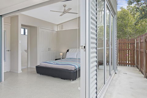 Crescent Head Spa Villa - ACT Tourism 6