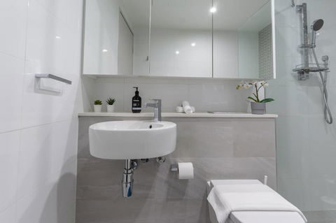 Inner City Stylish Apt Walk To Green Square - ACT Tourism 3