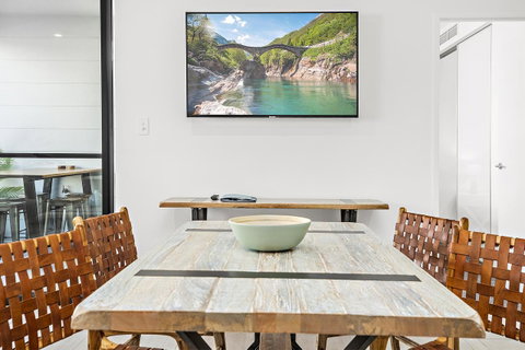 Rockpool 2 Sawtell Beach - Just Steps To Restaurants And 2 Min Stroll To Beach! - ACT Tourism 4