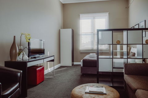 Crossroads Hotel - ACT Tourism 14