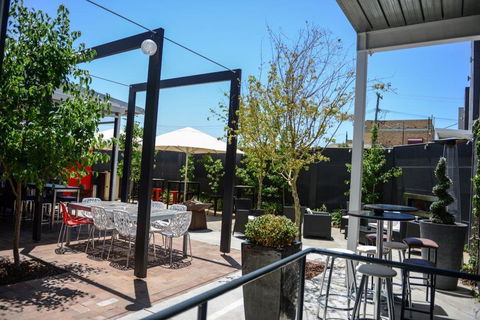 Crossroads Hotel - ACT Tourism 32