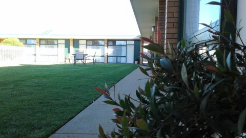 Junee Motor Inn - ACT Tourism 9