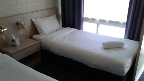 Junee Motor Inn - ACT Tourism 4