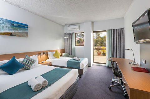 Metro Hotel Miranda - ACT Tourism 0