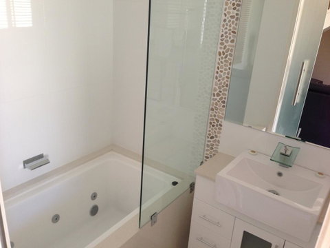 Byron Central Apartments - ACT Tourism 27