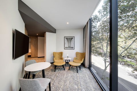 Vibe Hotel North Sydney - ACT Tourism 24