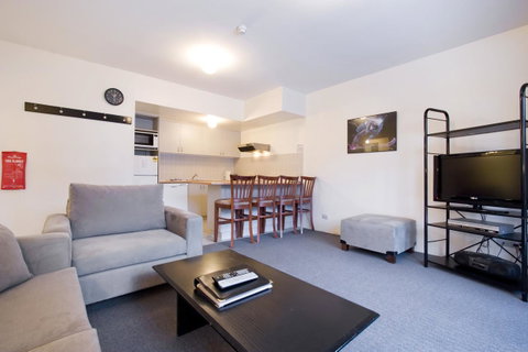 Lantern 1 Bedroom Balcony With Panoramic View - ACT Tourism 24