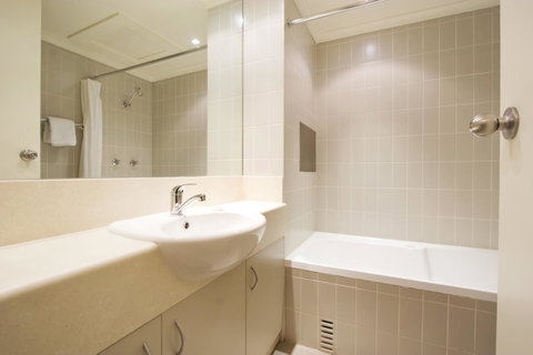 Lantern 1 Bedroom Balcony With Panoramic View - ACT Tourism 26