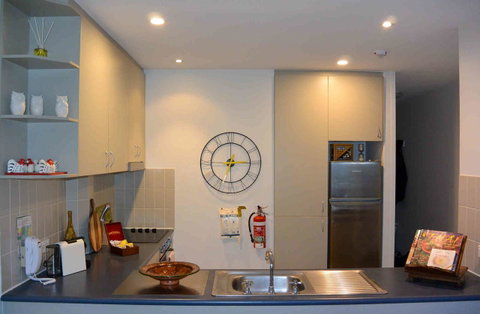 Lantern 1 Bedroom Balcony With Panoramic View - ACT Tourism 3