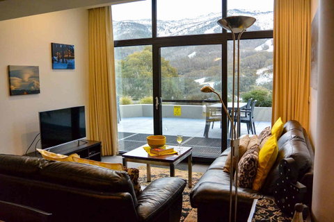 Lantern 1 Bedroom Balcony With Panoramic View - ACT Tourism 5