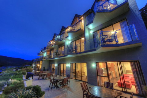Lantern 1 Bedroom Balcony With Panoramic View - ACT Tourism 0