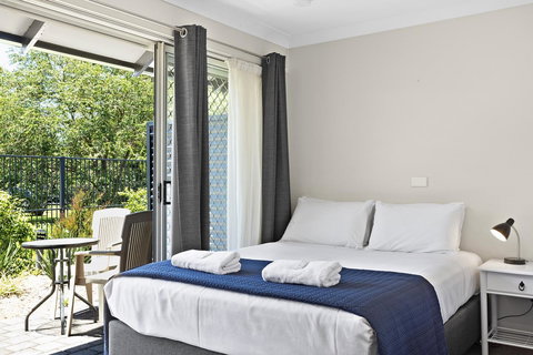 The Park Hotel Motel, Suffolk Park - ACT Tourism 8