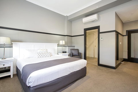 CH Boutique Hotel & Apartments, Ascend Hotel Collection - ACT Tourism 22