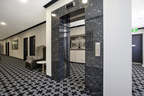 CH Boutique Hotel & Apartments, Ascend Hotel Collection - ACT Tourism 5