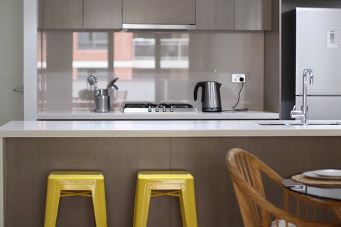 Modern & Cosy 2-Bedroom Apartment Hornsby - ACT Tourism 8