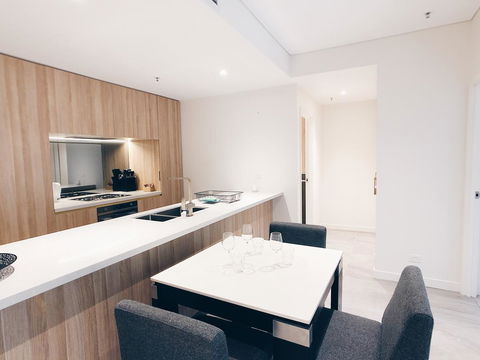 DD Apartments On Day - ACT Tourism 34