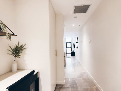 DD Apartments On Day - ACT Tourism 36