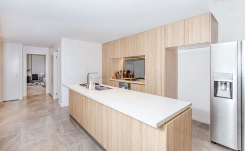 DD Apartments On Day - ACT Tourism 32