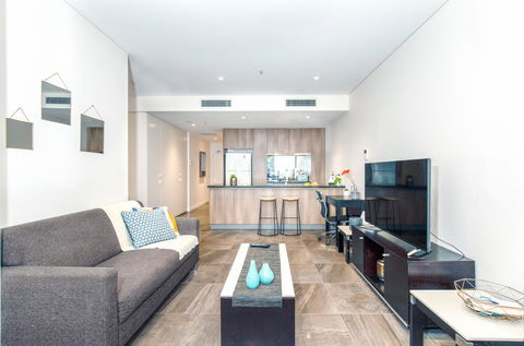 DD Apartments On Day - ACT Tourism 9