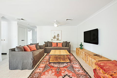 The Lord Byron - ACT Tourism 28