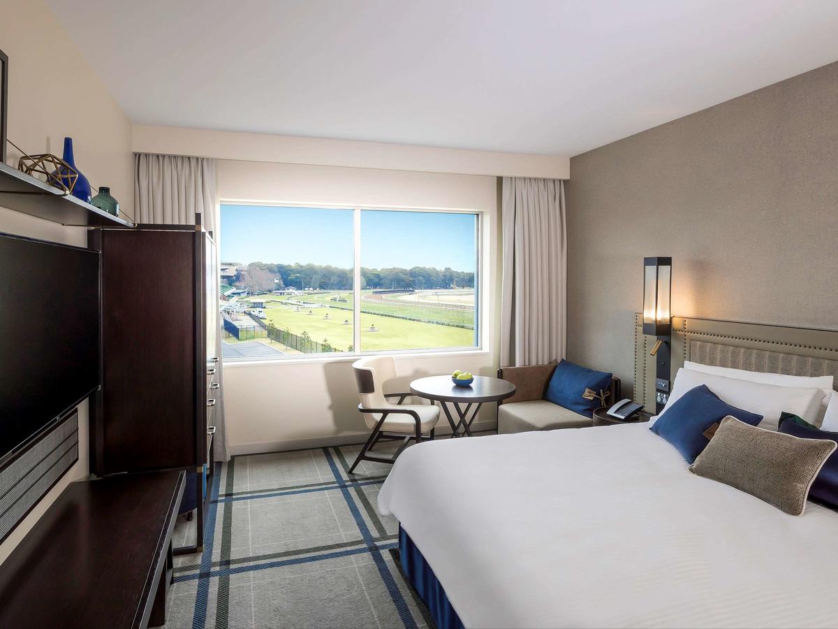 Carnes Hill NSW ACT Tourism