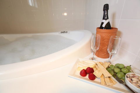 Great Escape Lofts - ACT Tourism 27