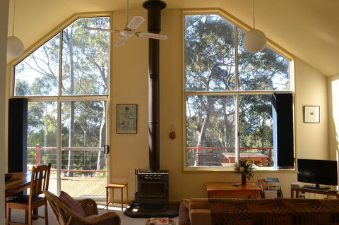 Bundle Hill Cottages - ACT Tourism 43
