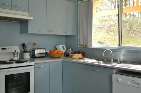 Bundle Hill Cottages - ACT Tourism 32
