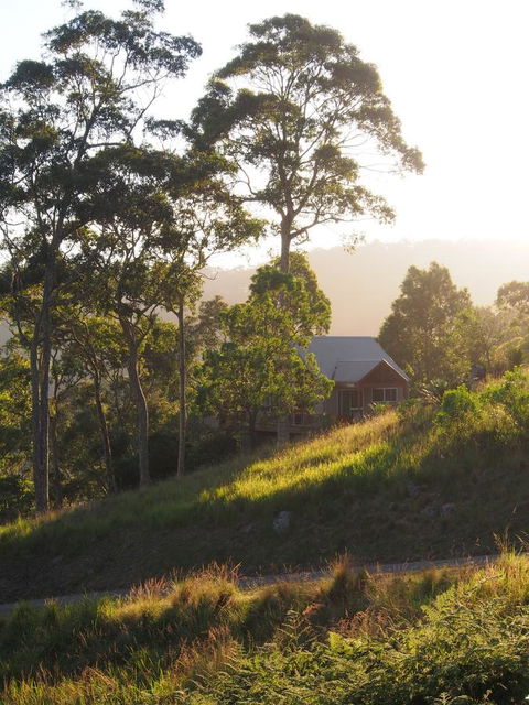Bundle Hill Cottages - ACT Tourism 0