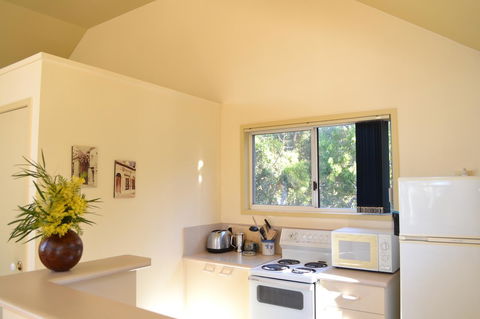 Bundle Hill Cottages - ACT Tourism 40