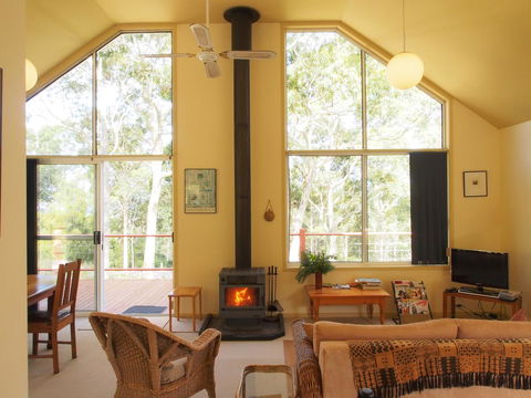 Bundle Hill Cottages - ACT Tourism 18