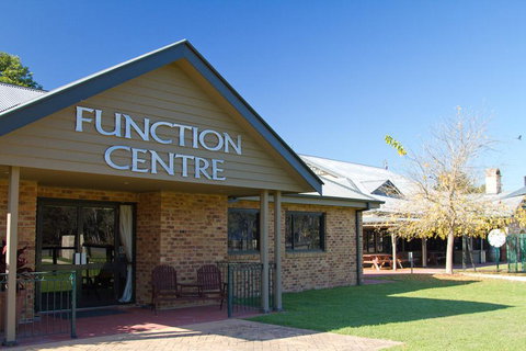 Potters Apartments - ACT Tourism 7