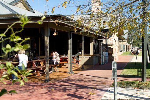 Potters Apartments - ACT Tourism 3