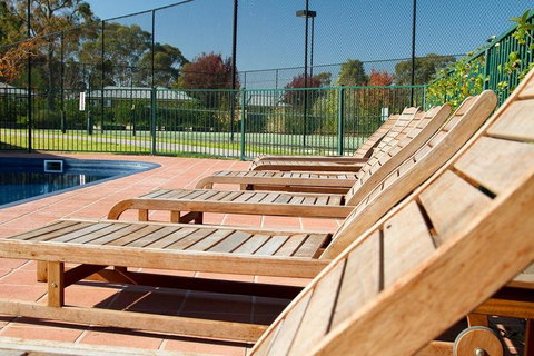 Potters Apartments - ACT Tourism 4