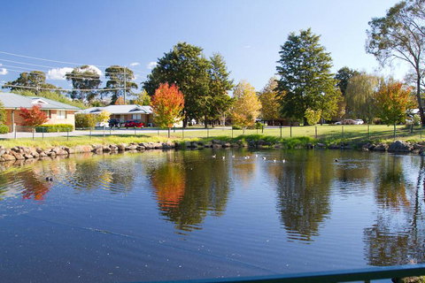 Potters Apartments - ACT Tourism 39