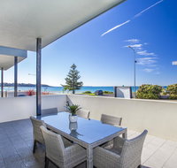 Beachfront Apartment Unit 2 - ACT Tourism