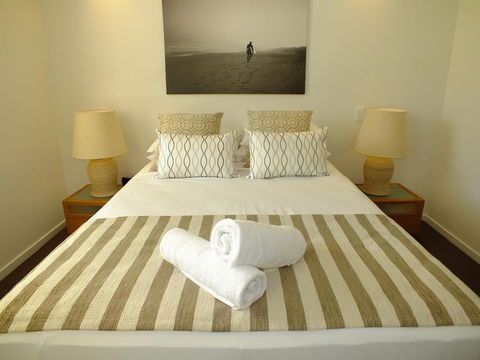 Pacific Marina Apartments - ACT Tourism 14