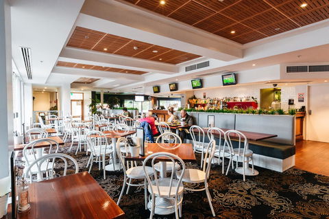 Coniston Hotel Wollongong - ACT Tourism 11