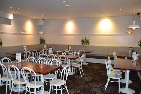 Coniston Hotel Wollongong - ACT Tourism 22