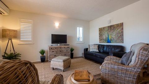 Byron Quarter Apartments - ACT Tourism 25