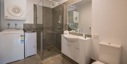 Byron Quarter Apartments - ACT Tourism 42